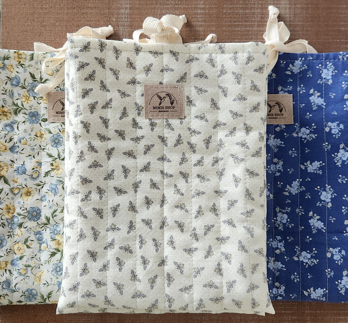 Cream Bee Quilted Book/Bible Sleeve Bag